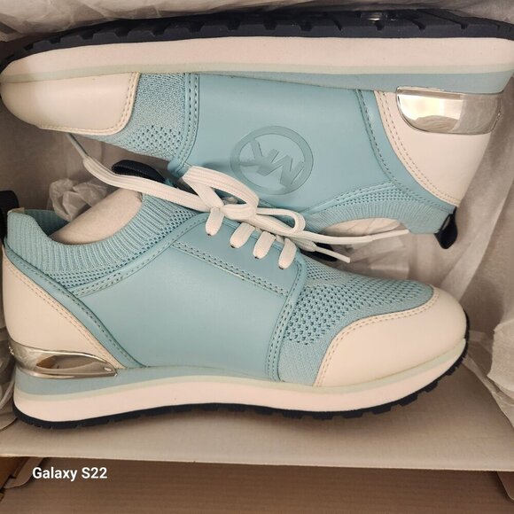 Michael Kors Women's Dash Knit Trainer Sneakers - Mystic Blue 5.5. NIB - Picture 10 of 12